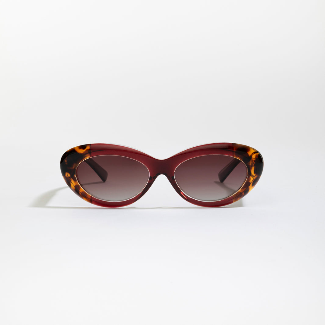 image Cain & Co Red Lustr